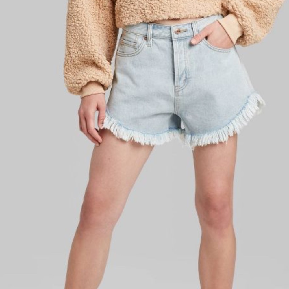 NWT Frayed Hem Jean Shorts